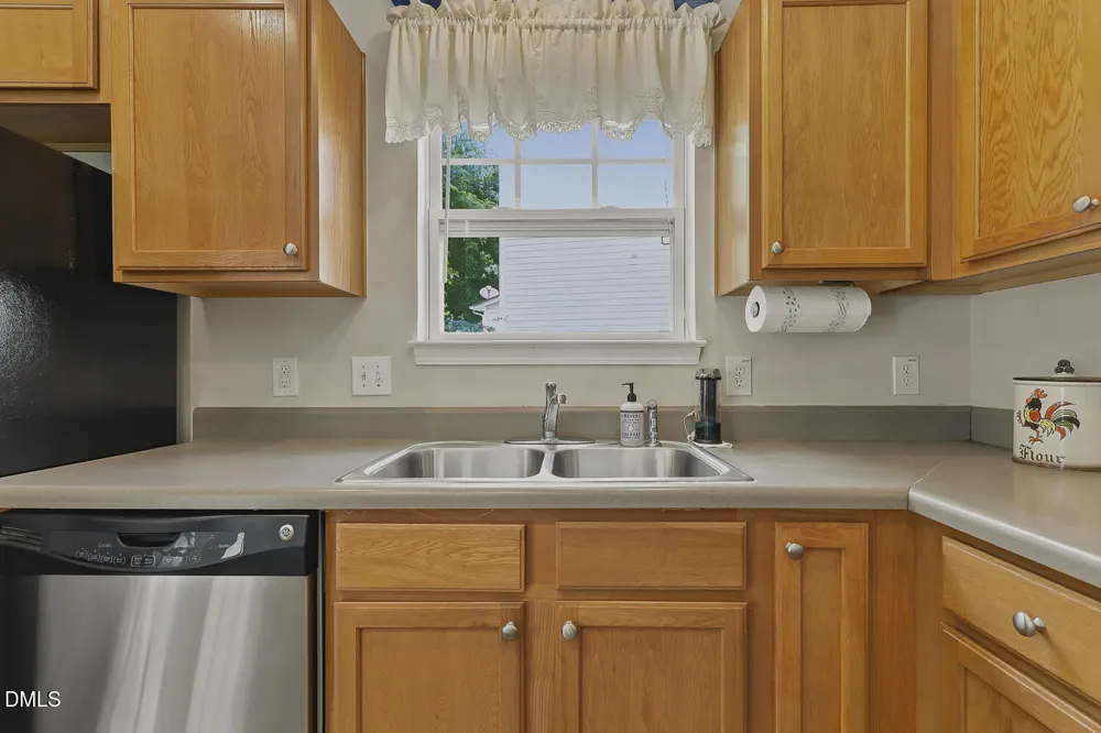 228 Harbor Haven Drive Apex, NC 27502
