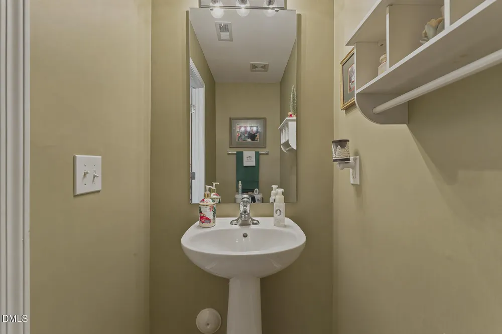 228 Harbor Haven Drive Apex, NC 27502