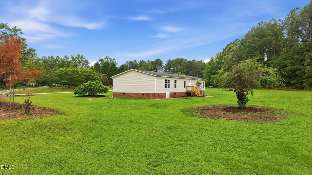 102 Pineview Drive Louisburg, NC 27549