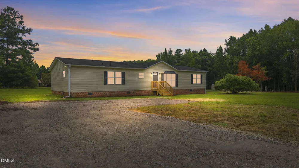 102 Pineview Drive Louisburg, NC 27549
