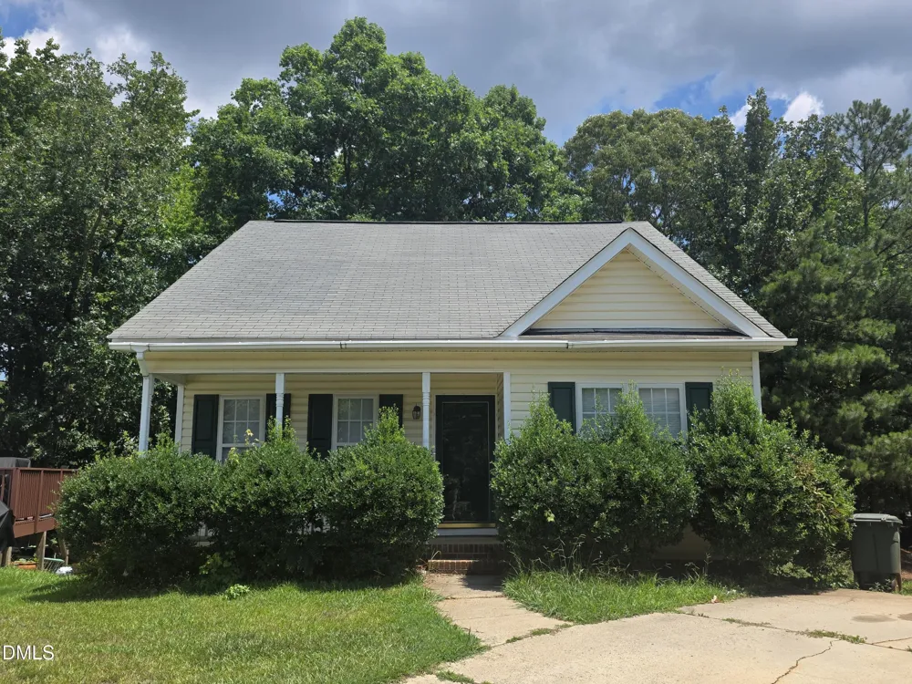 116 Cliffdale Road Holly Springs, NC 27540