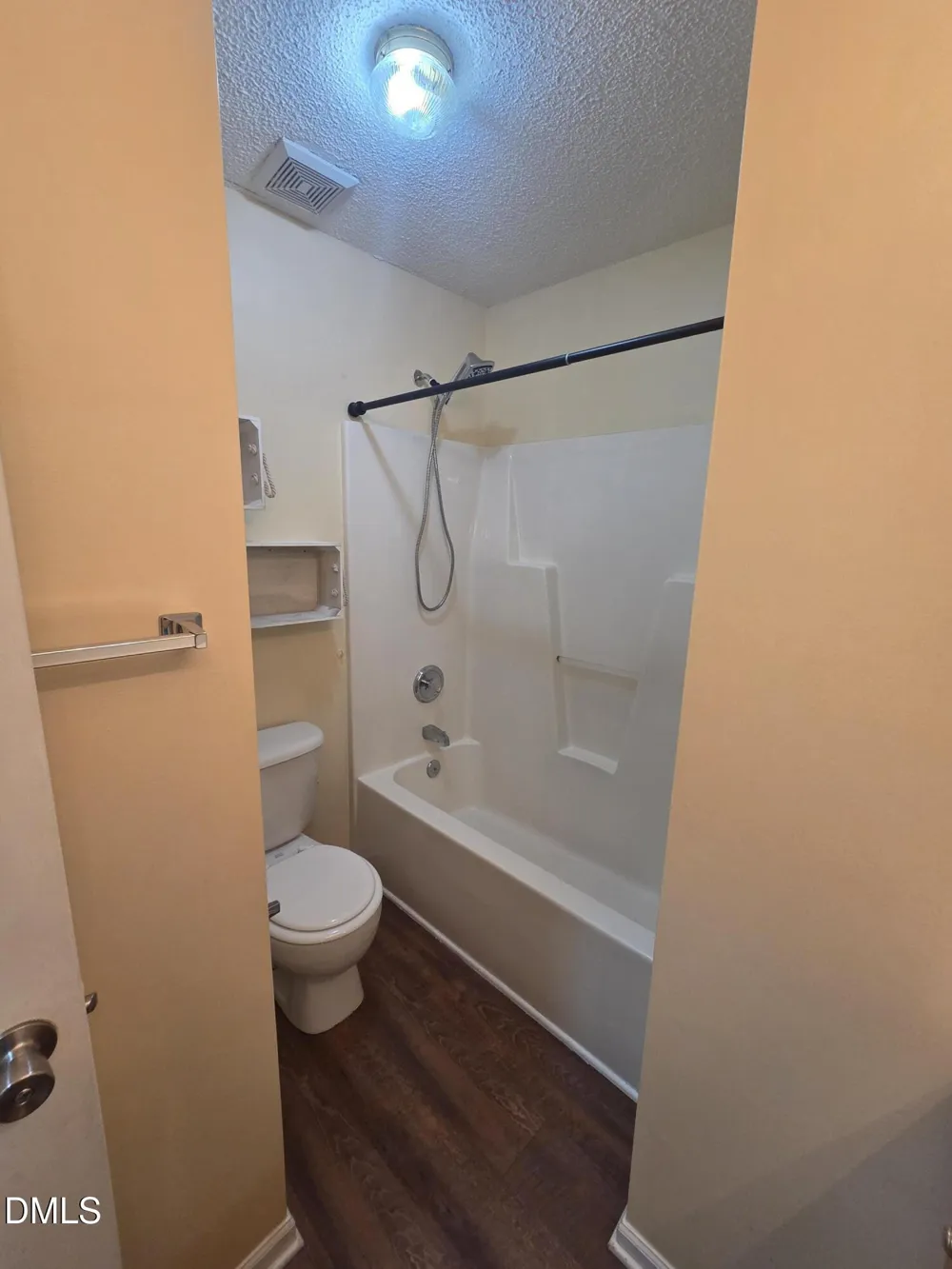 116 Cliffdale Road Holly Springs, NC 27540