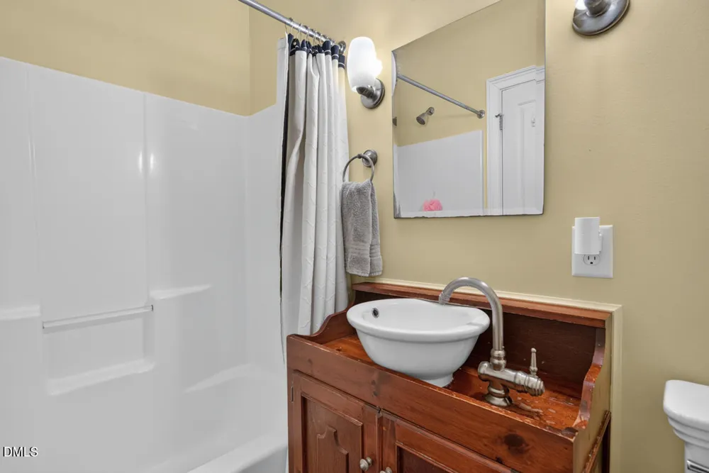 417 Grand Oak Drive Hillsborough, NC 27278