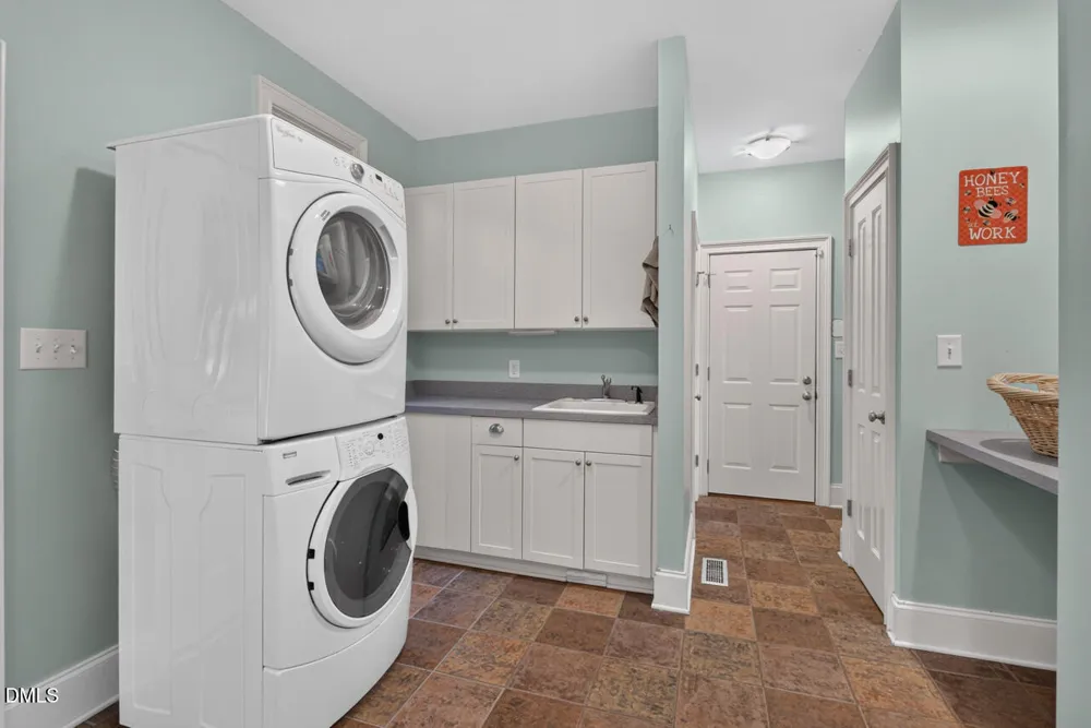 417 Grand Oak Drive Hillsborough, NC 27278
