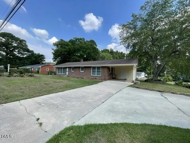 384 E Wimberly Street Angier, NC 27501