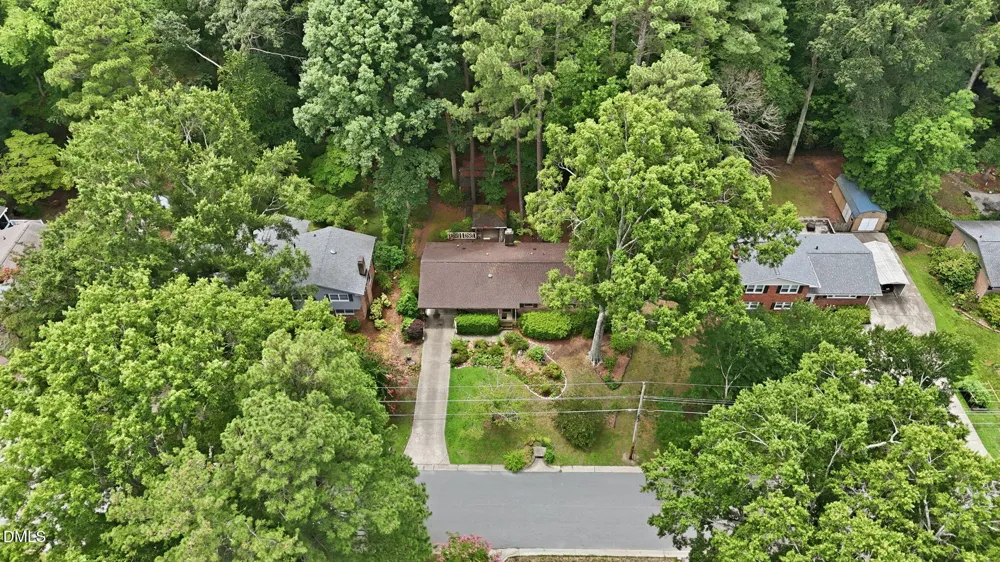 122 Meadow Drive Cary, NC 27511