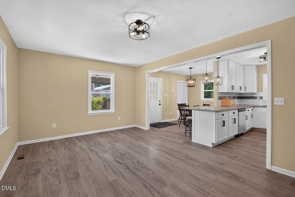 539 Riddle Avenue Hillsborough, NC 27278