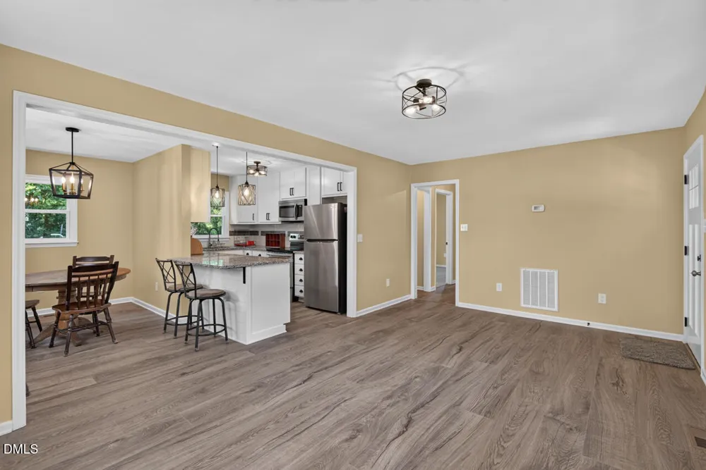 539 Riddle Avenue Hillsborough, NC 27278