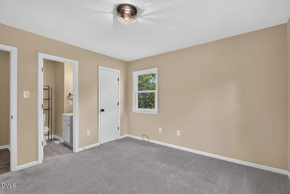 539 Riddle Avenue Hillsborough, NC 27278