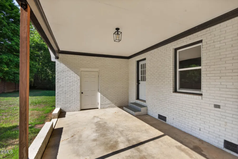 539 Riddle Avenue Hillsborough, NC 27278