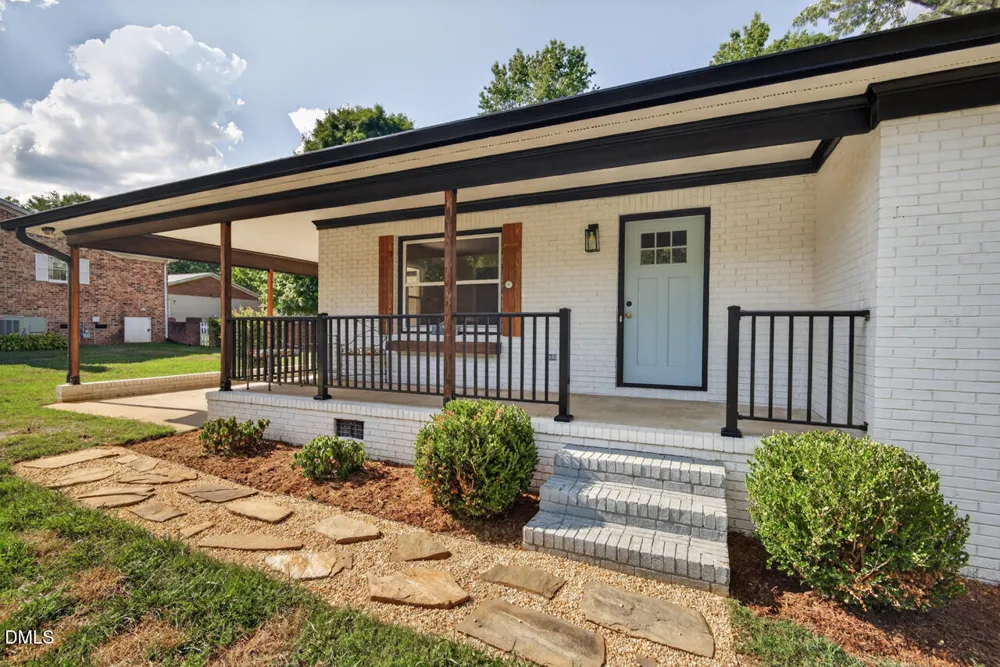 539 Riddle Avenue Hillsborough, NC 27278