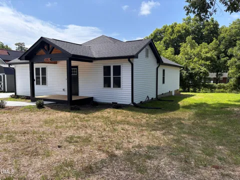 402 Poplar Street