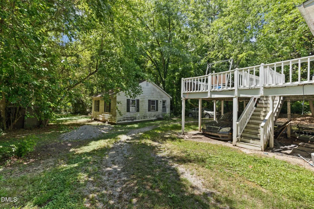 112 Peace Street Oxford, NC 27565