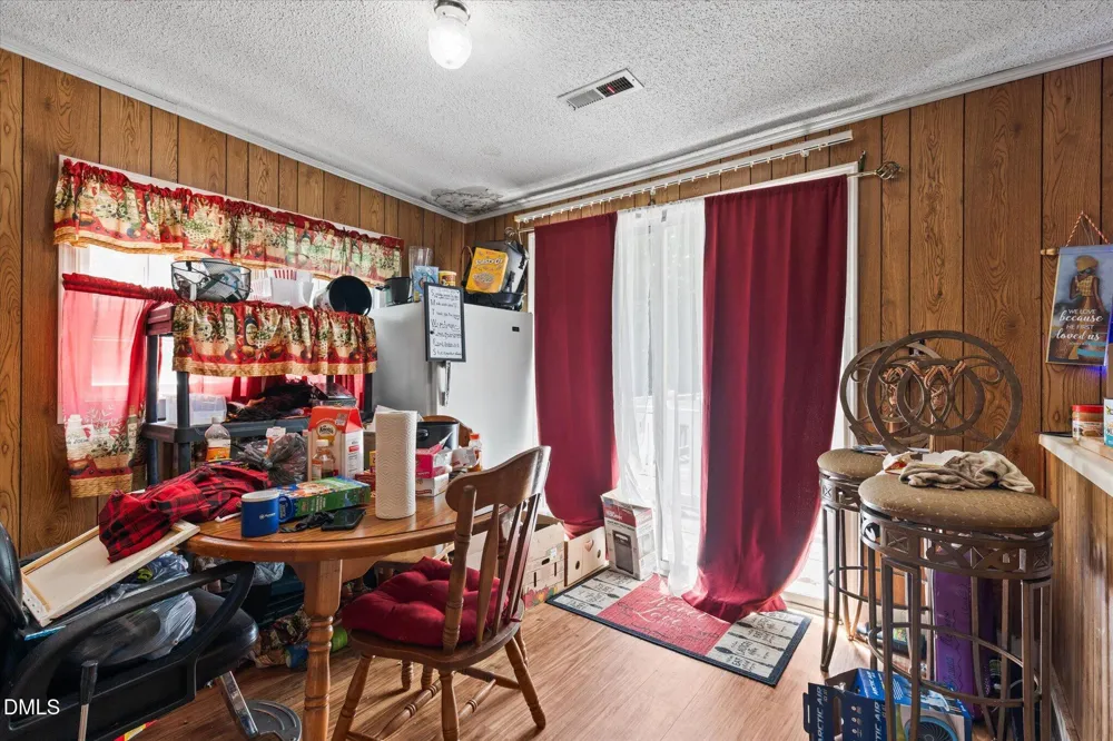 112 Peace Street Oxford, NC 27565