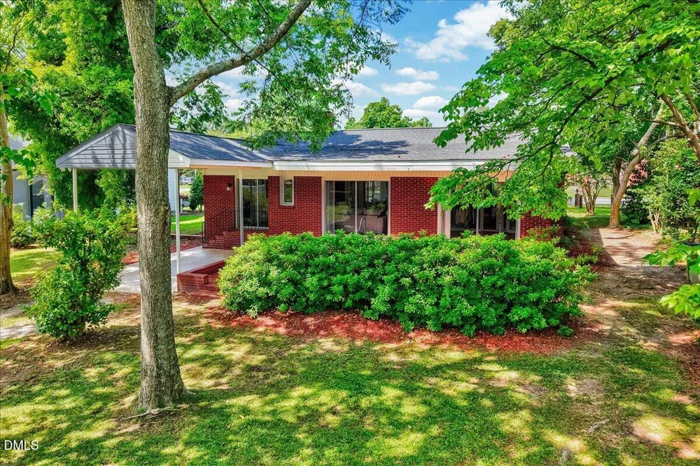 402 Main Street Four Oaks, NC 27524