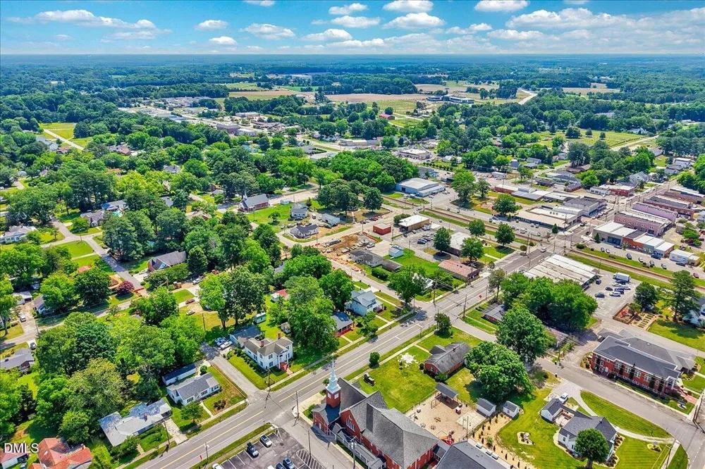 402 Main Street Four Oaks, NC 27524