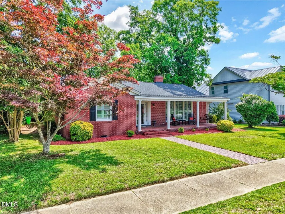 402 Main Street Four Oaks, NC 27524