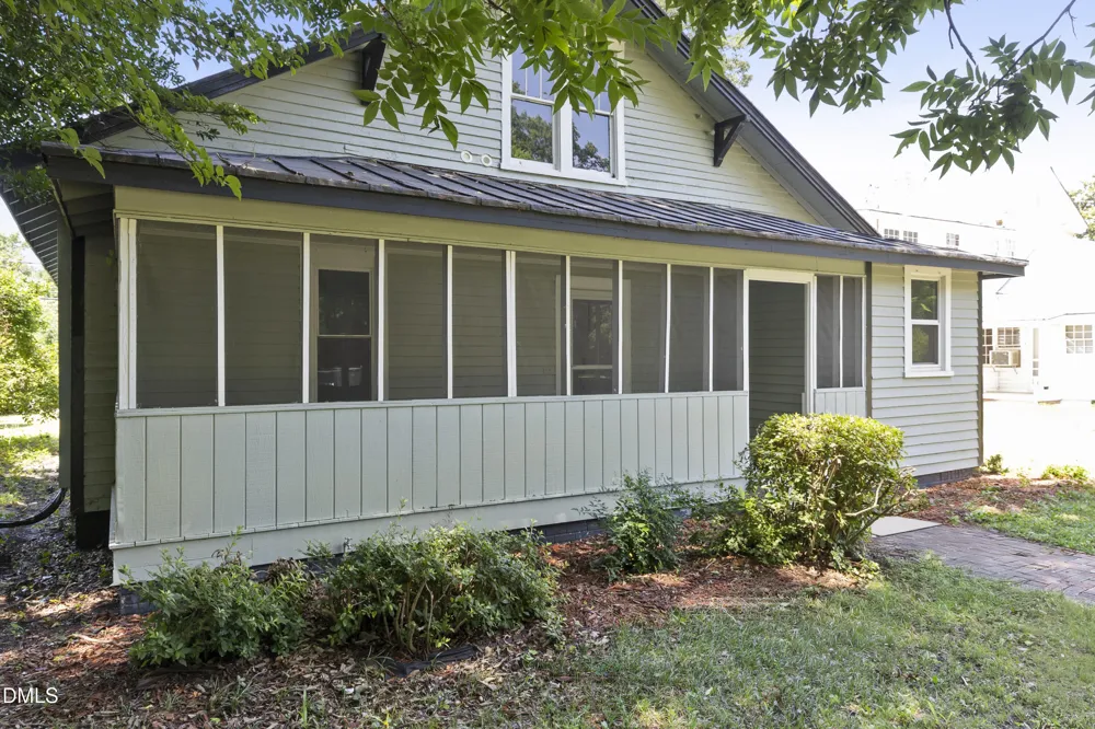 220 Beaman Street Clinton, NC 28328