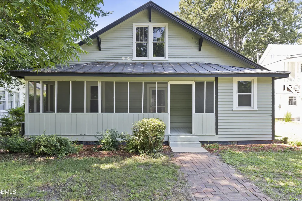 220 Beaman Street Clinton, NC 28328