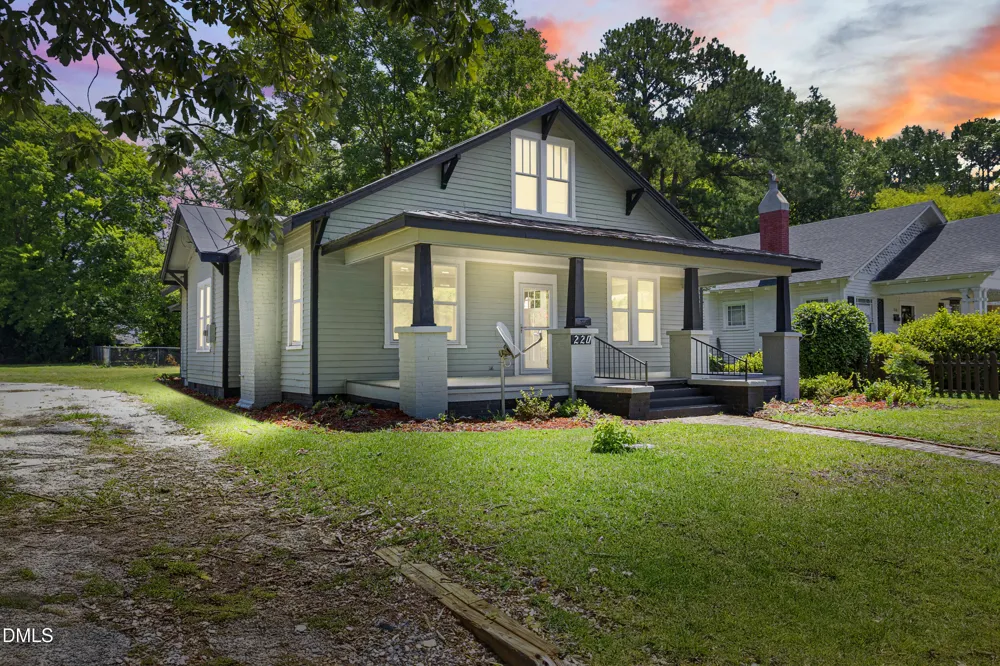 220 Beaman Street Clinton, NC 28328