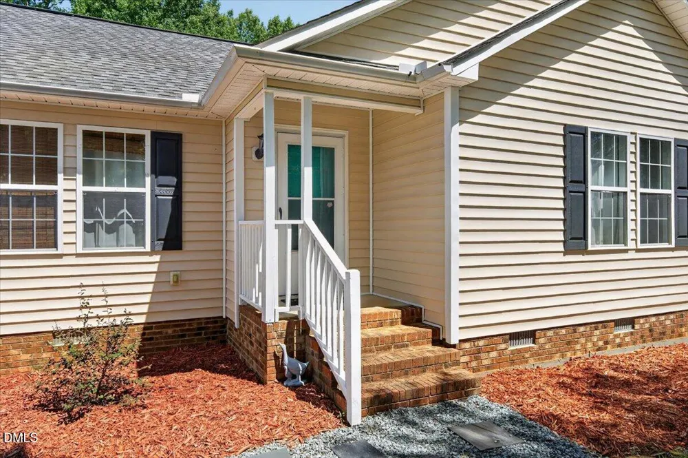 8140 Silas Drive Snow Camp, NC 27349