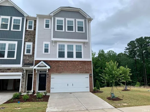 1211 Falling Rock Place