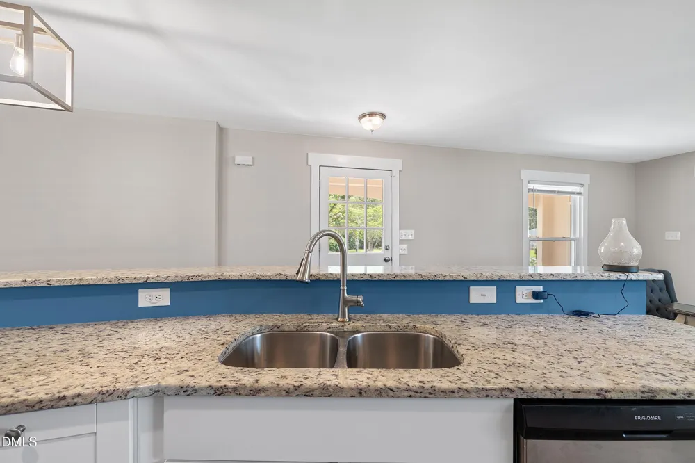 1002 E Maplewood Drive Benson, NC 27504