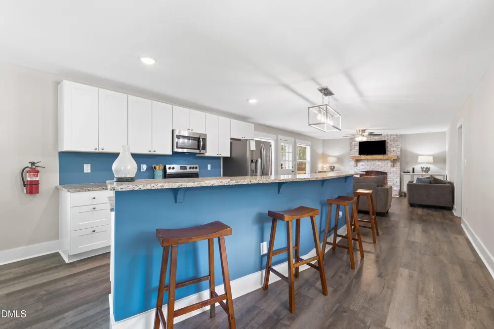 1002 E Maplewood Drive Benson, NC 27504