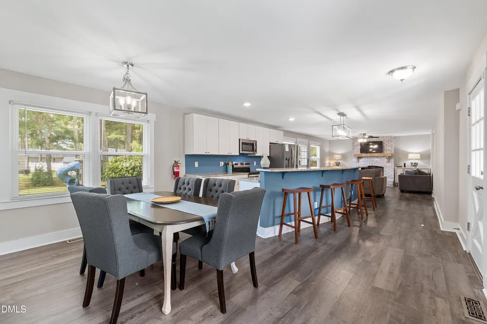 1002 E Maplewood Drive Benson, NC 27504