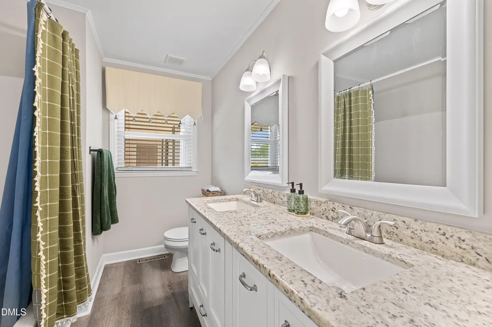 1002 E Maplewood Drive Benson, NC 27504