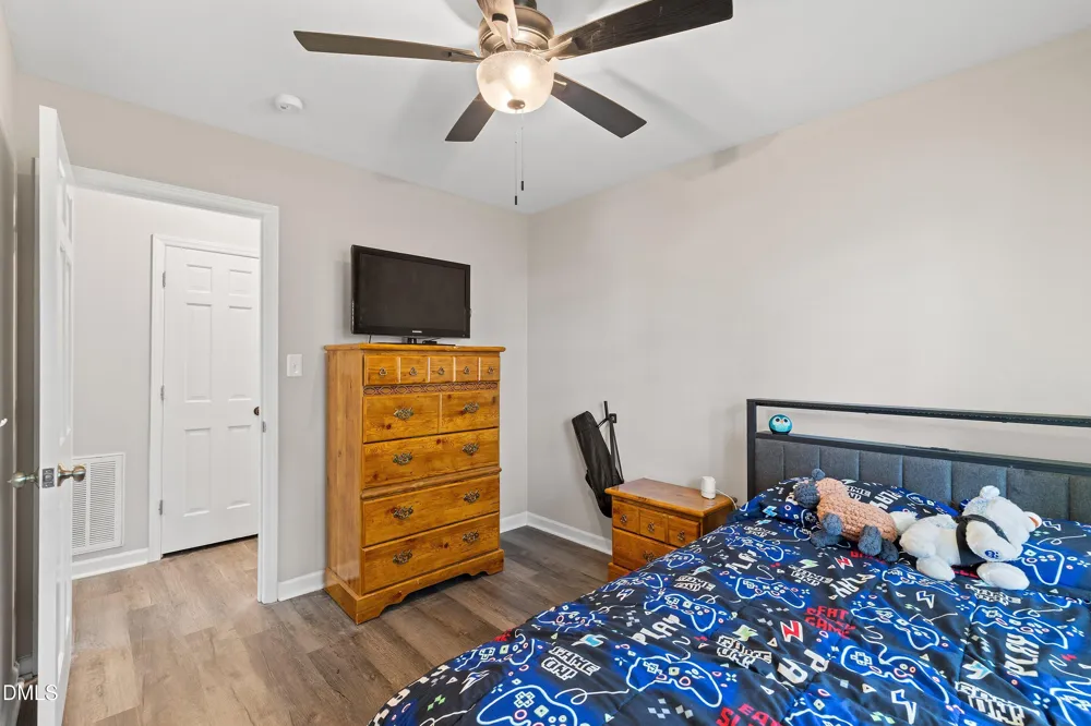 1002 E Maplewood Drive Benson, NC 27504