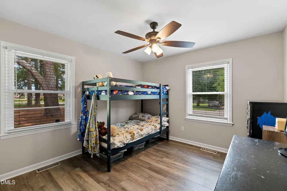 1002 E Maplewood Drive Benson, NC 27504
