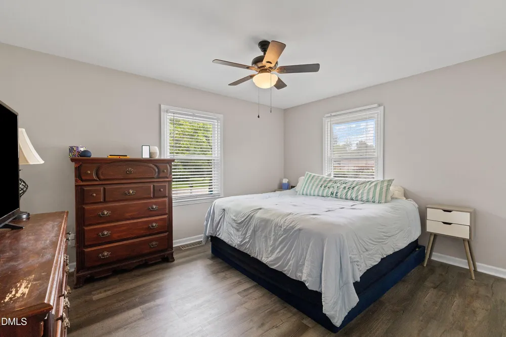 1002 E Maplewood Drive Benson, NC 27504
