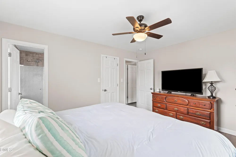 1002 E Maplewood Drive Benson, NC 27504