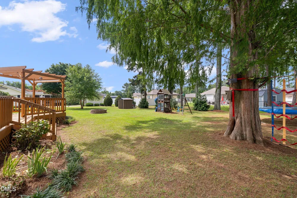 1002 E Maplewood Drive Benson, NC 27504