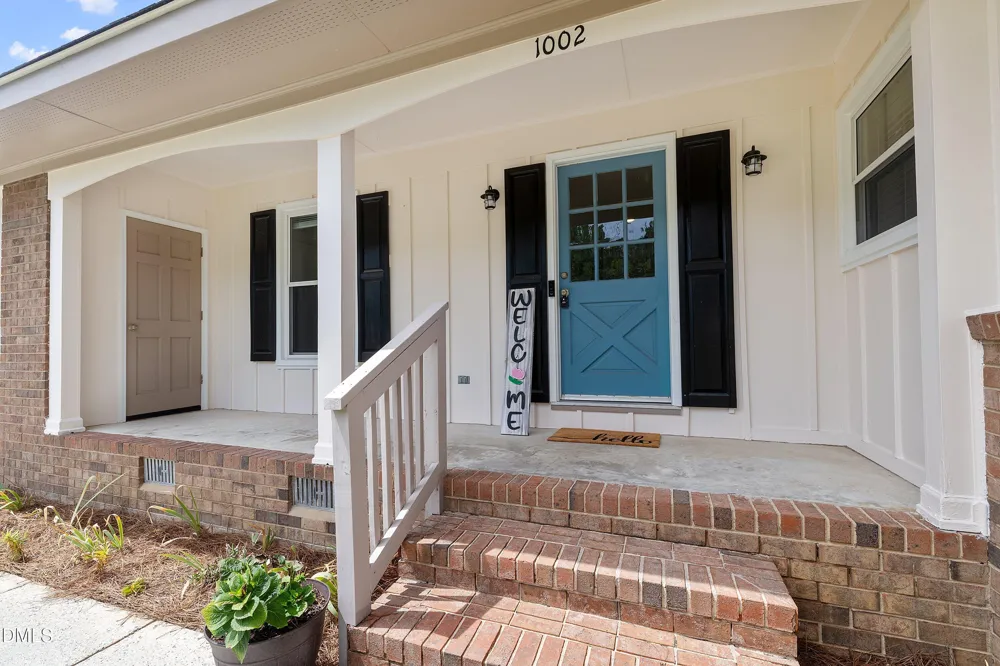 1002 E Maplewood Drive Benson, NC 27504