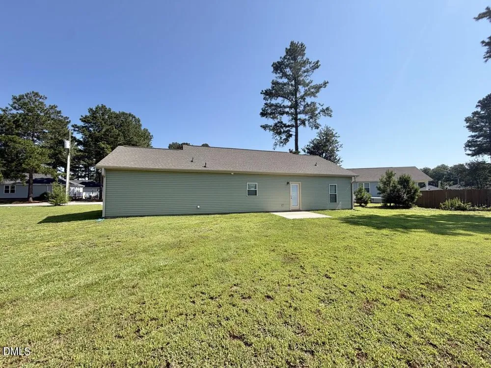 404 S Eastwood Drive Benson, NC 27504