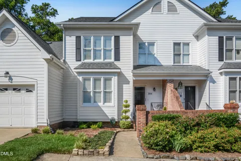 304 Vinca Circle
