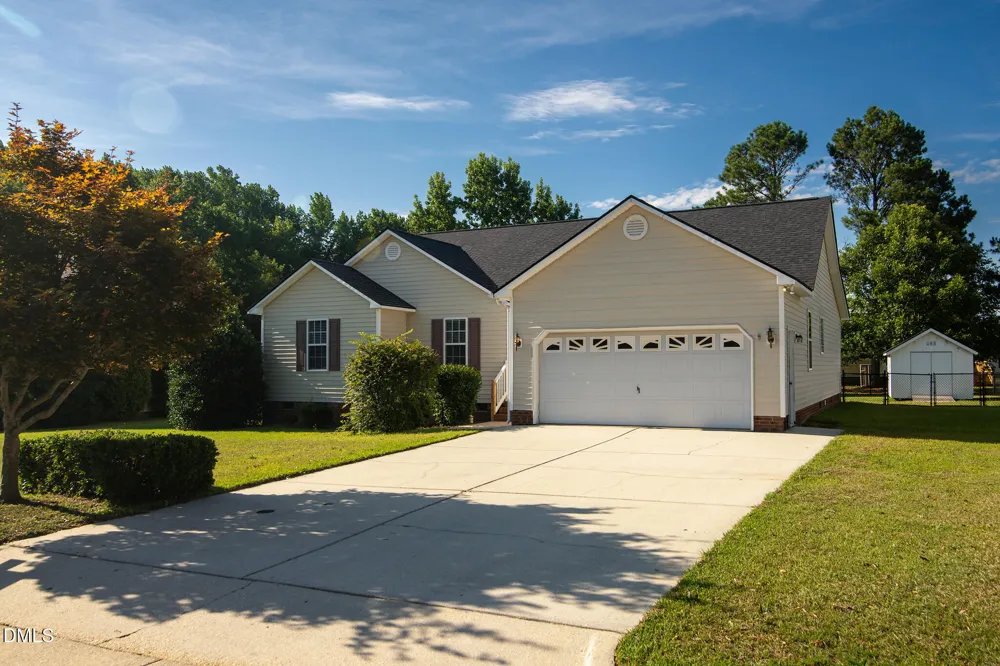 20 Boardwalk Avenue Benson, NC 27504