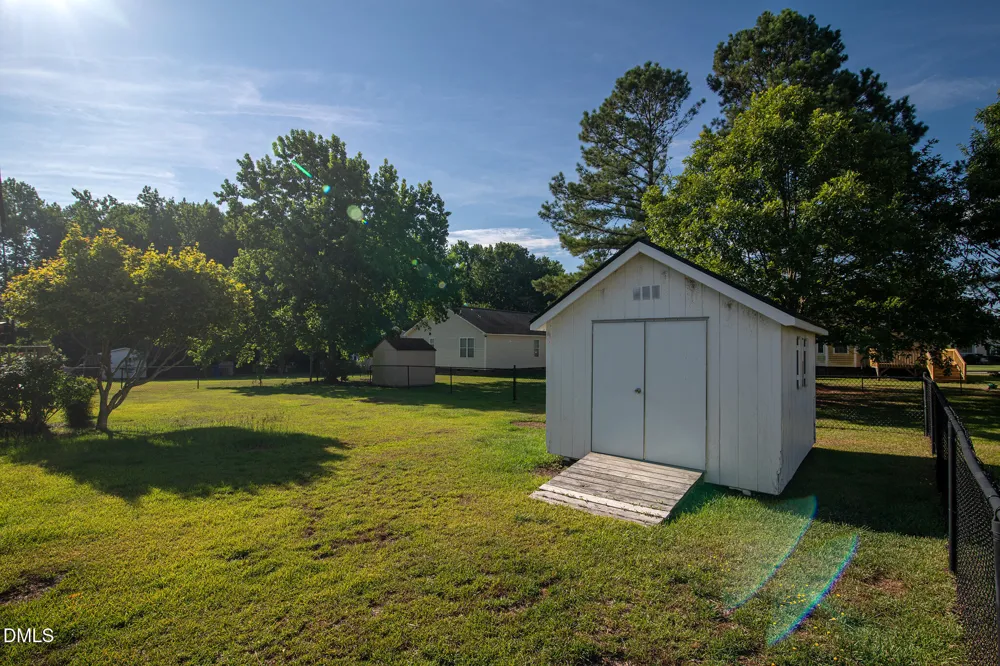 20 Boardwalk Avenue Benson, NC 27504