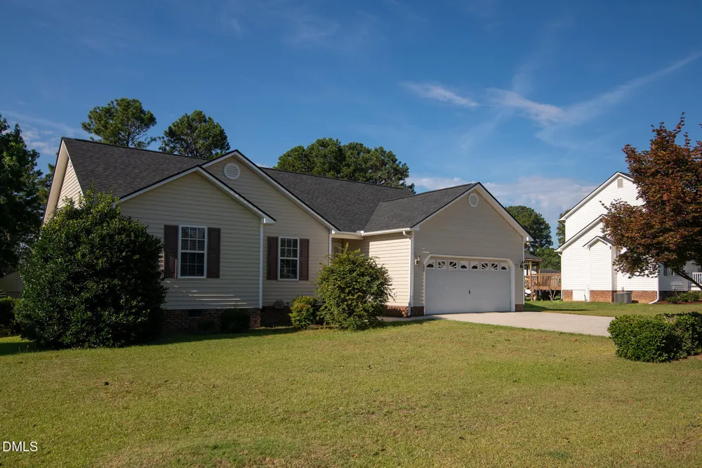 20 Boardwalk Avenue Benson, NC 27504