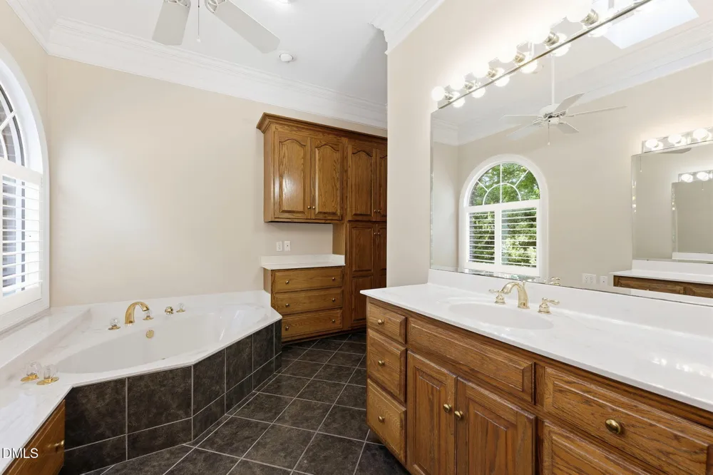 527 Nassau Trail Asheboro, NC 27205