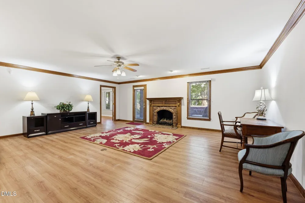 527 Nassau Trail Asheboro, NC 27205