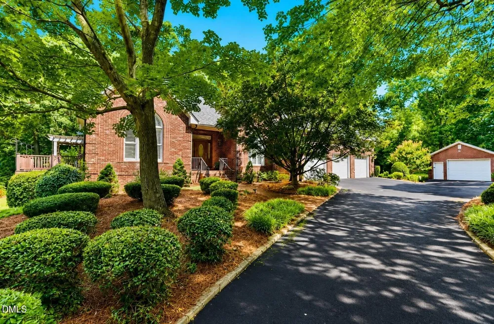 527 Nassau Trail Asheboro, NC 27205