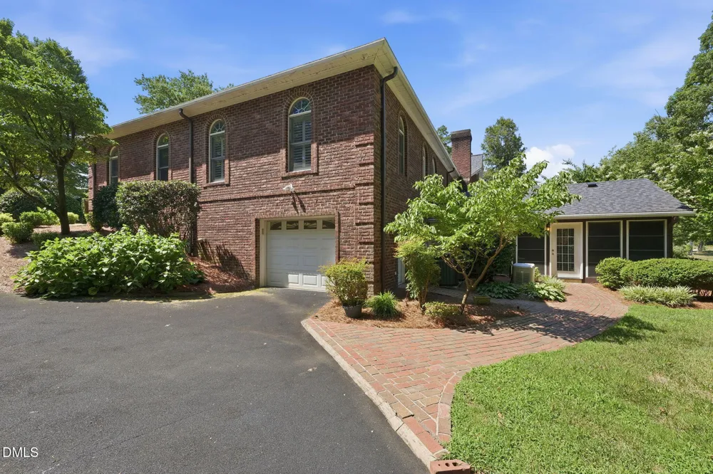 527 Nassau Trail Asheboro, NC 27205