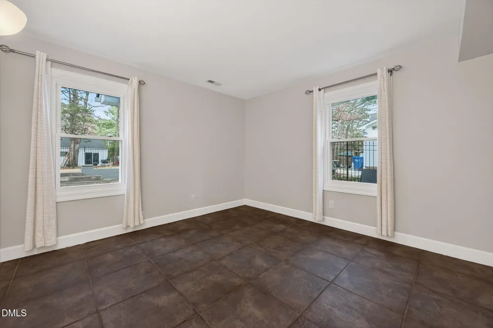 1112 Stonehedge Avenue Durham, NC 27707