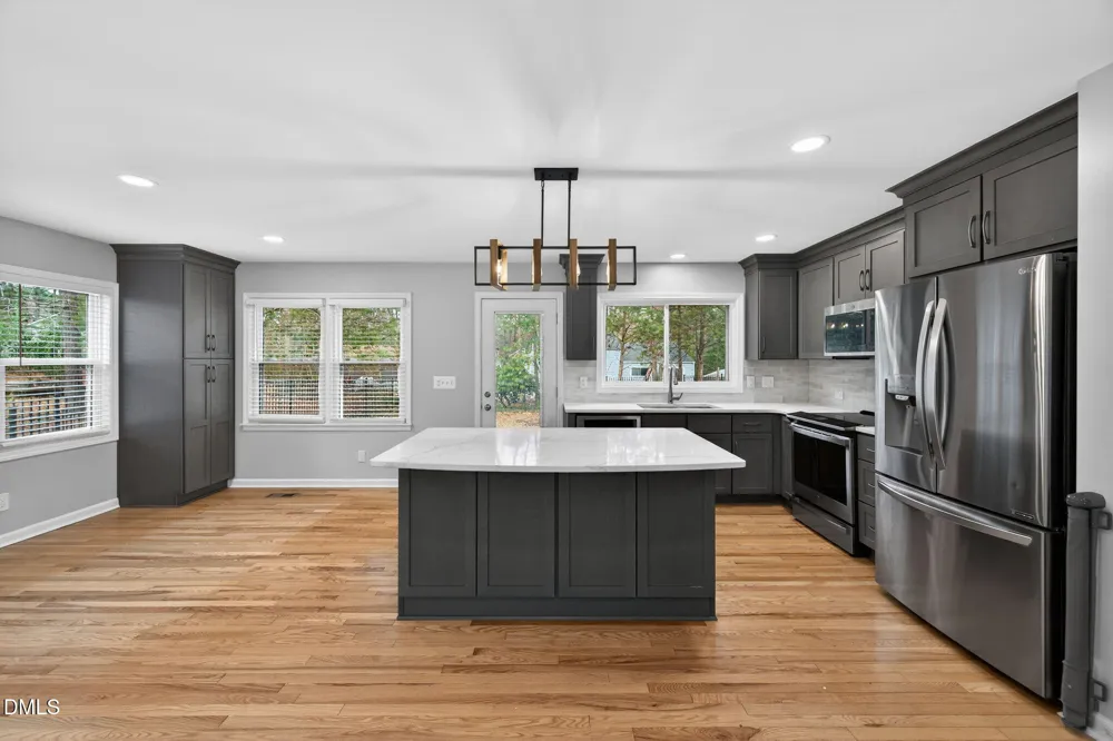 1112 Stonehedge Avenue Durham, NC 27707
