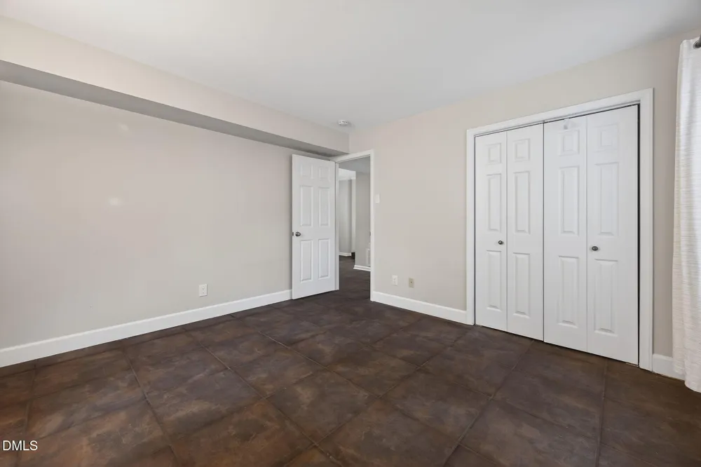 1112 Stonehedge Avenue Durham, NC 27707