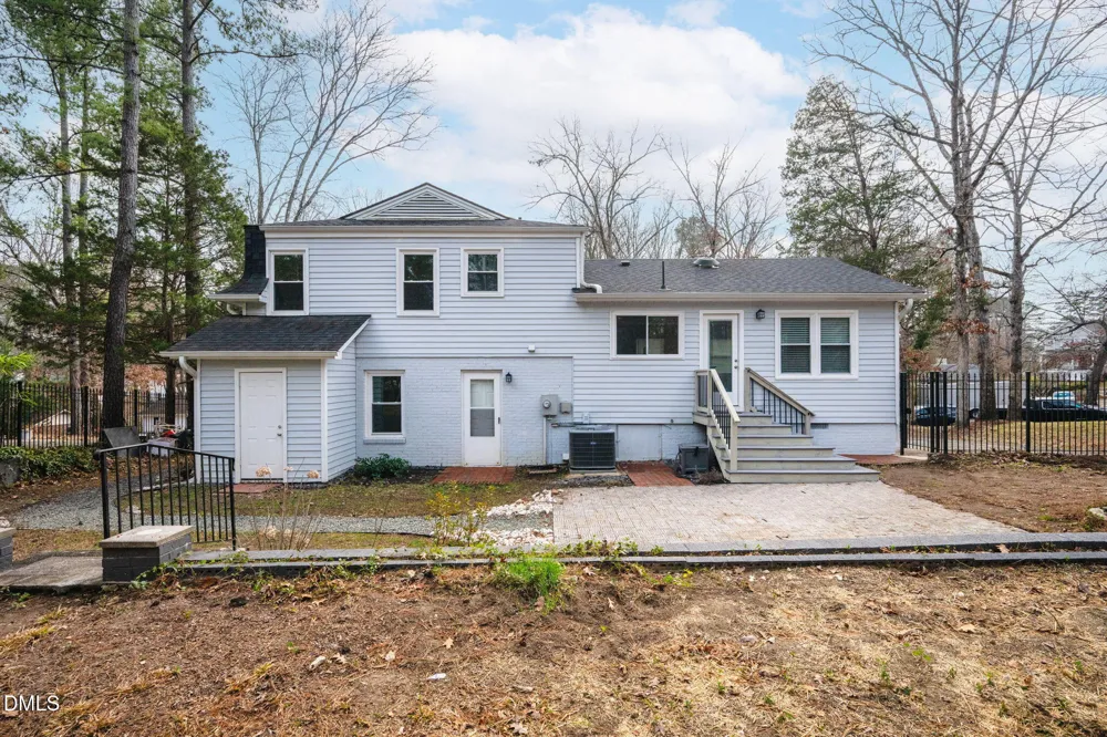 1112 Stonehedge Avenue Durham, NC 27707