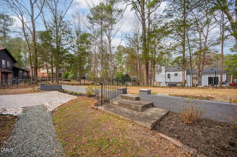1112 Stonehedge Avenue Durham, NC 27707
